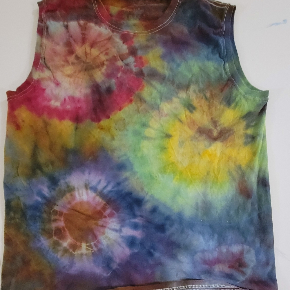 tiedye muscle tank